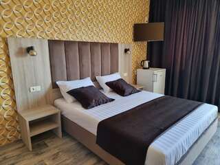 Гостиница Сервер Судак Трехместный номер «Комфорт»-2